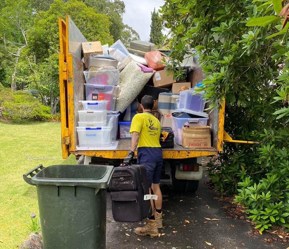 Why Professional Rubbish Removal Saves You Time and Money